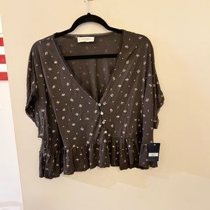 NWOT Lucky brand black floral semi crop button down top